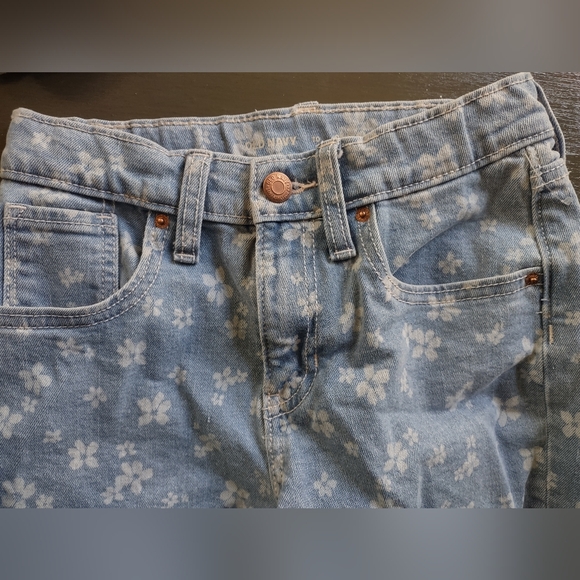 Girls Jeans and Jacket Set - Picture 6 of 10